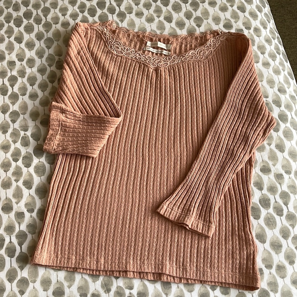 UO Lace Neck Top 🍑